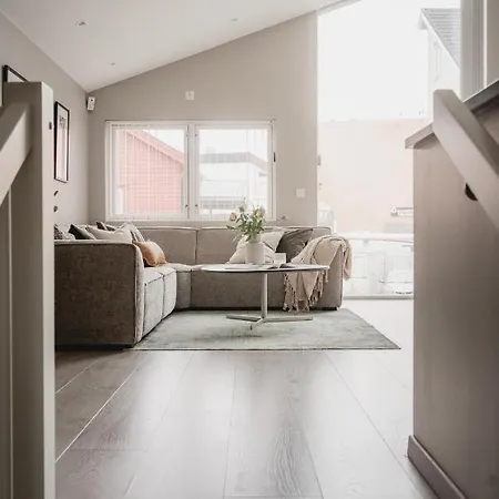 Hotel apartamentowy Arctic Homes - Unique Town House 4*