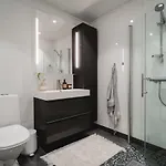 Arctic Homes - Unique Town House Апарт-отель